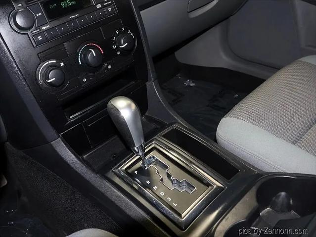 2005 Chrysler 300 Base