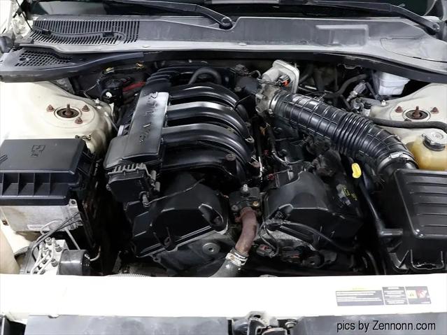 2005 Chrysler 300 Base