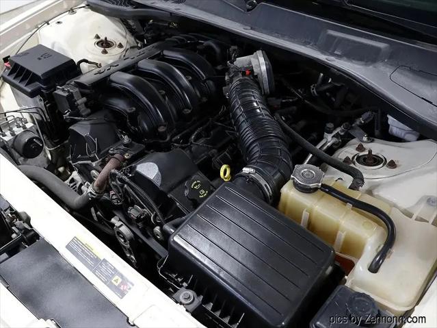 2005 Chrysler 300 Base