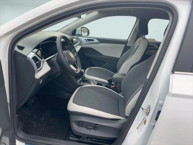 2026 Volkswagen Taos SE
