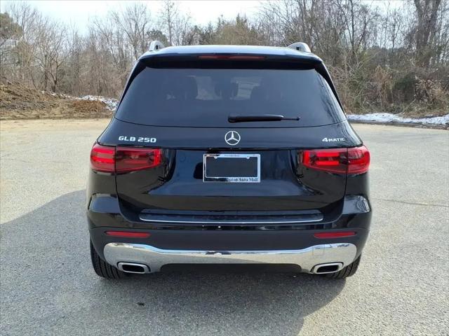 2026 Mercedes-Benz GLB 4MATIC