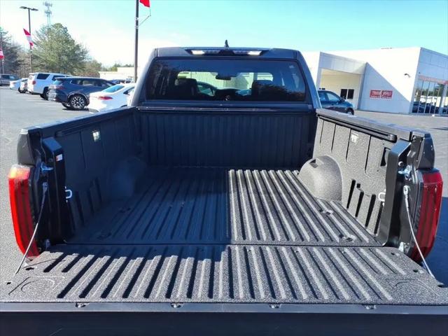 2026 Toyota Tundra SR5 CrewMax 5.5' Bed