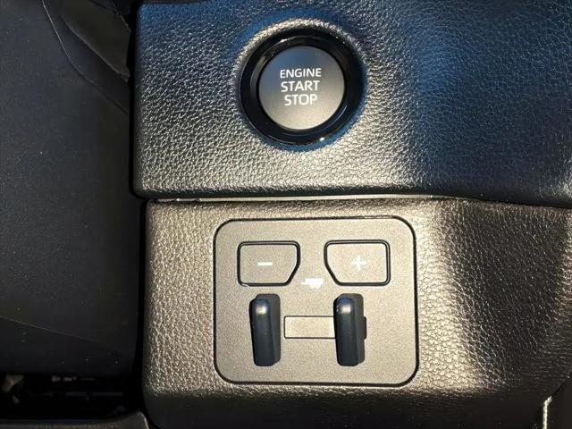 2026 Toyota Tundra SR5 CrewMax 5.5' Bed