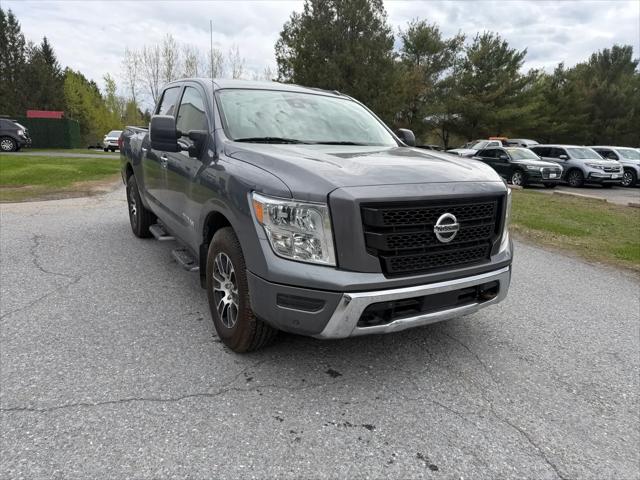 2021 Nissan Titan Crew Cab SV 4x4