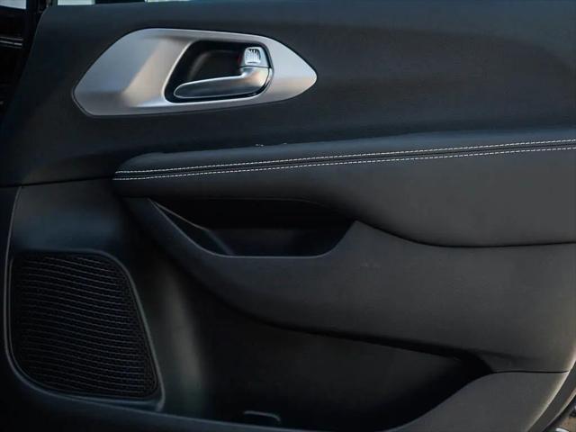 2026 Chrysler Pacifica Limited AWD