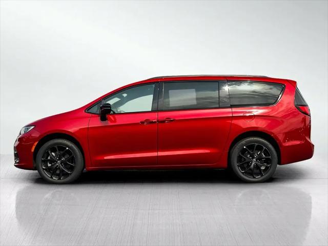 2026 Chrysler Pacifica Limited AWD