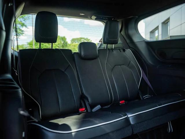 2026 Chrysler Pacifica Limited AWD