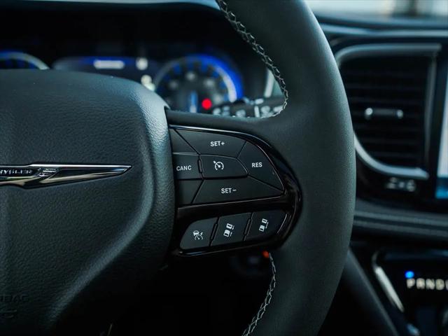 2026 Chrysler Pacifica Limited AWD
