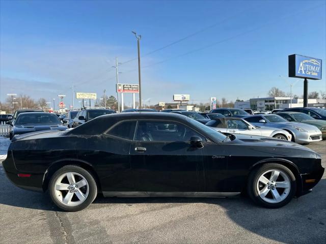 2013 Dodge Challenger SXT Plus