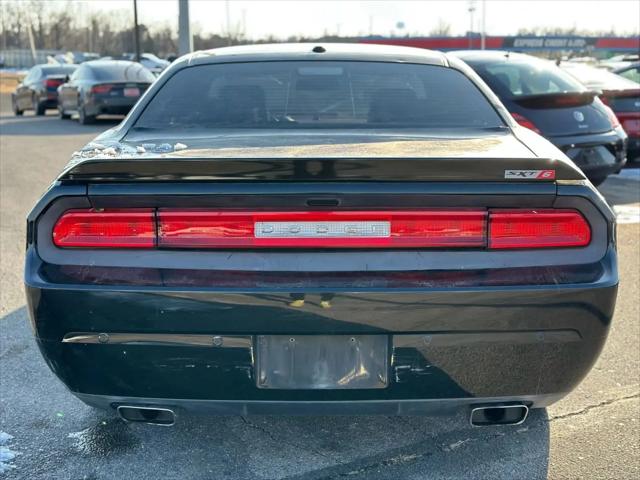 2013 Dodge Challenger SXT Plus