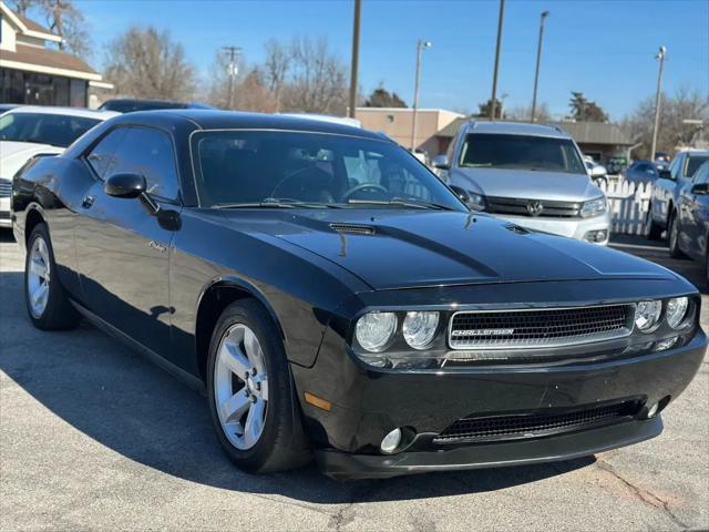 2013 Dodge Challenger SXT Plus