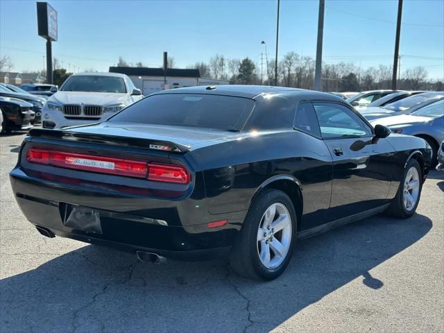 2013 Dodge Challenger SXT Plus
