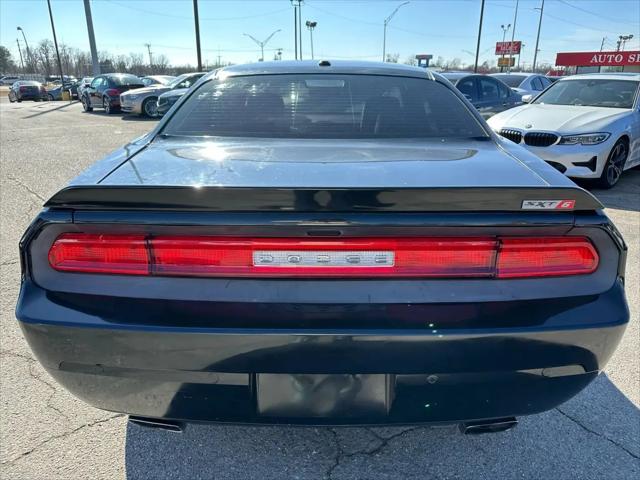 2013 Dodge Challenger SXT Plus