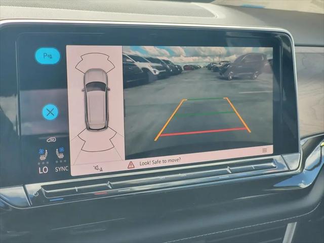 2026 Volkswagen Atlas SE with Technology