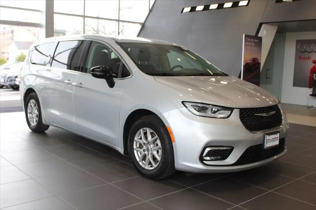 2024 Chrysler Pacifica Touring L for sale in Arlington, VA