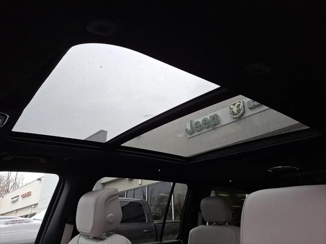 2026 Jeep Grand Wagoneer L 4x4