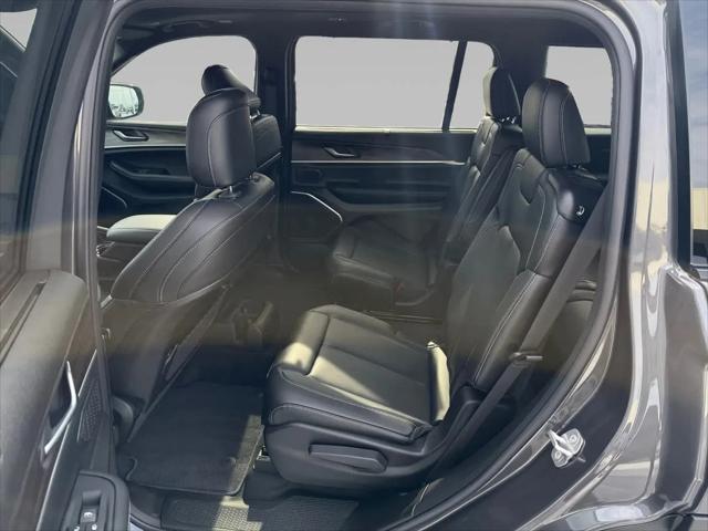 2025 Jeep Grand Cherokee L Limited 4x4