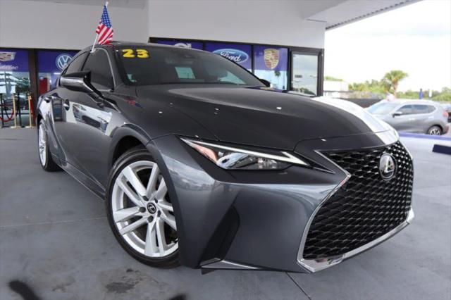 2023 Lexus IS 300 300