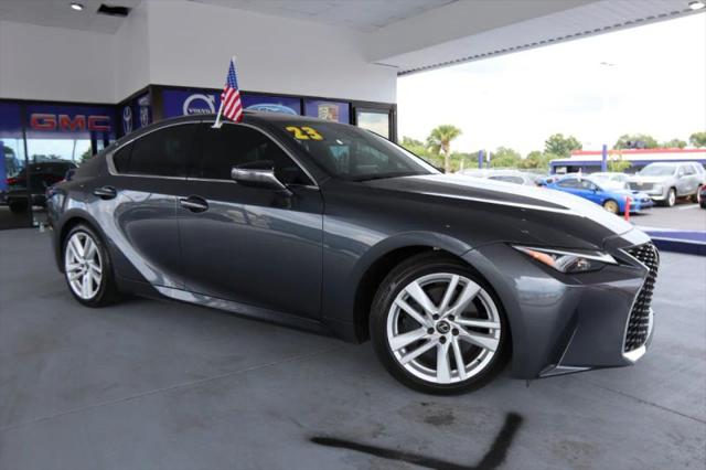 2023 Lexus IS 300 300