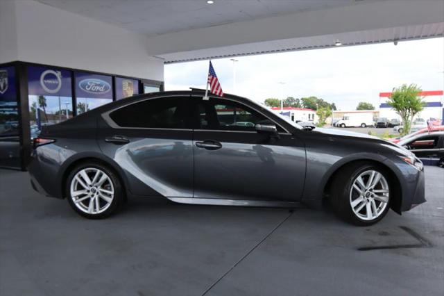 2023 Lexus IS 300 300