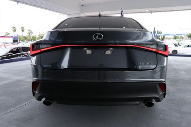2023 Lexus IS 300 300
