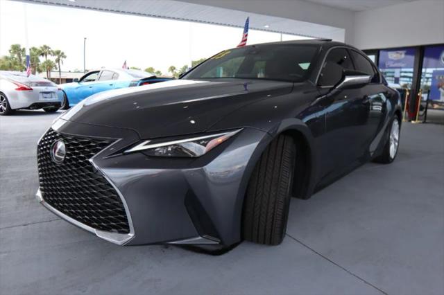2023 Lexus IS 300 300