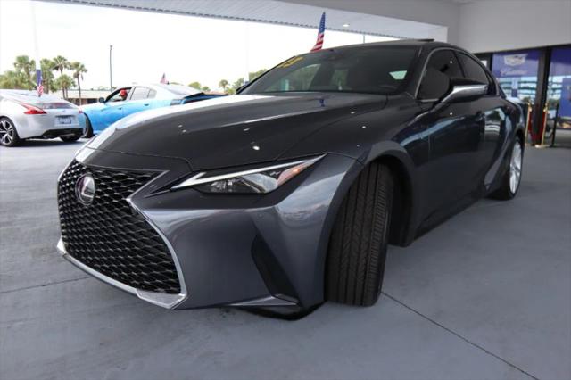 2023 Lexus IS 300 300