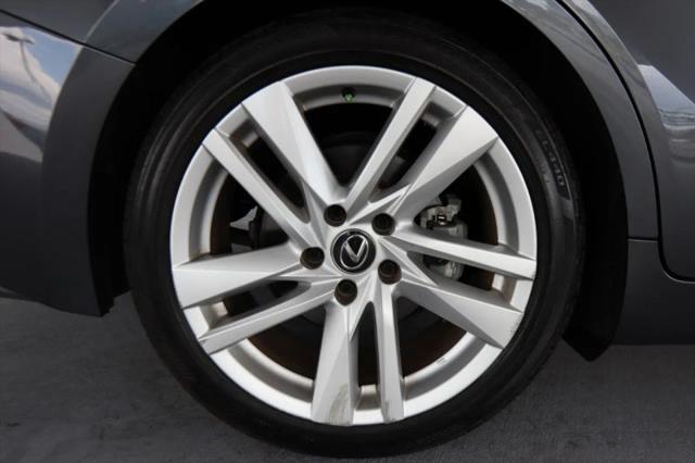 2023 Lexus IS 300 300