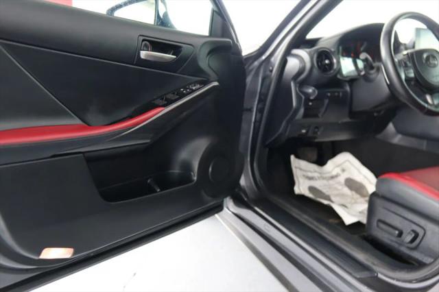 2023 Lexus IS 300 300