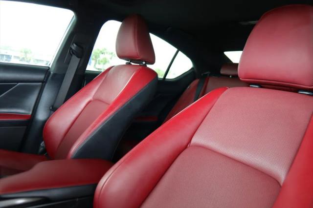 2023 Lexus IS 300 300