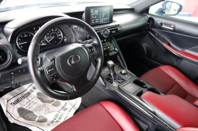 2023 Lexus IS 300 300