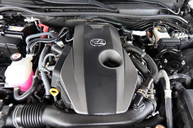 2023 Lexus IS 300 300