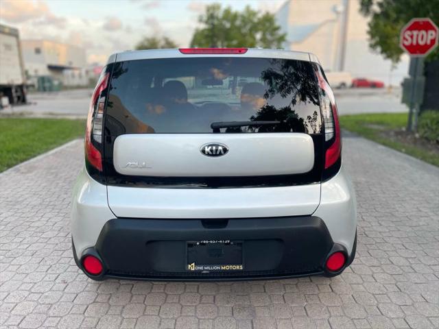 2016 Kia Soul Base