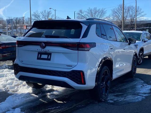 2026 Volkswagen Tiguan SE R-Line Black