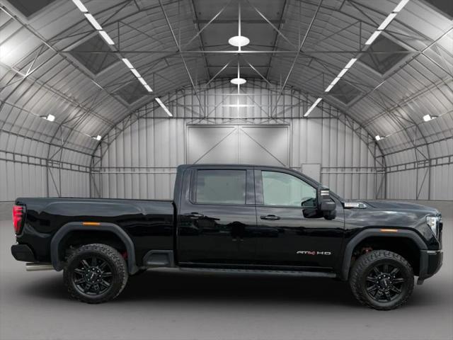 2024 GMC Sierra 3500HD 4WD Crew Cab Standard Bed AT4