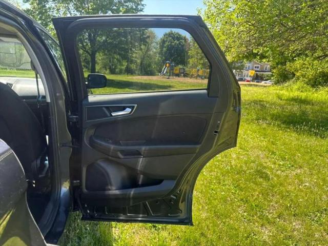 2017 Ford Edge SE