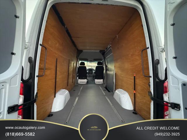 2012 Mercedes-Benz Sprinter 2500 Normal Roof