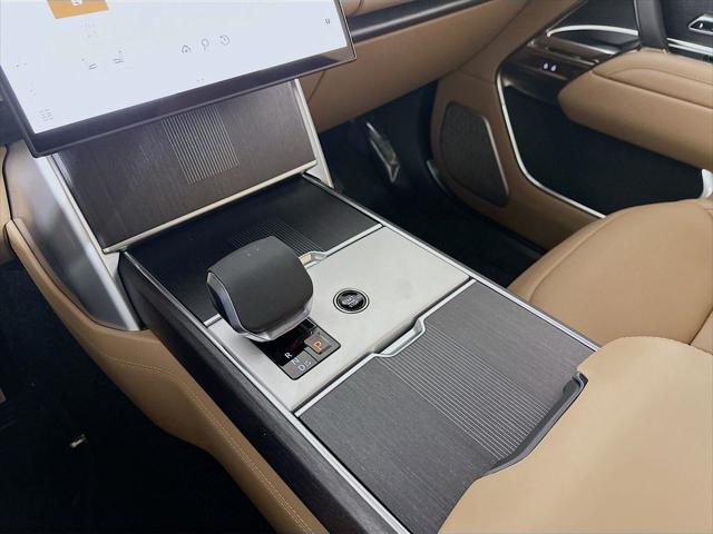 2026 Land Rover Range Rover P550e Autobiography