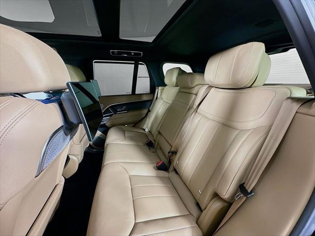 2026 Land Rover Range Rover P550e Autobiography