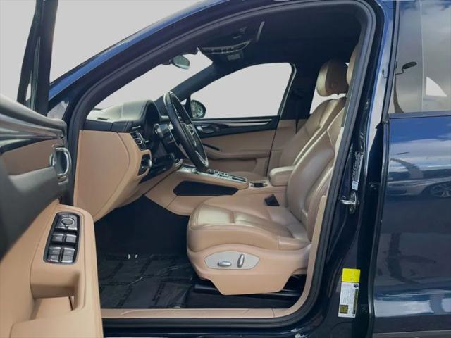 2021 Porsche Macan Base