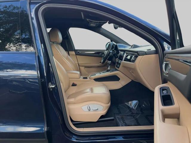 2021 Porsche Macan Base