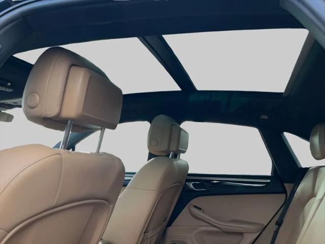 2021 Porsche Macan Base
