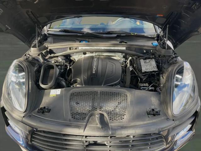 2021 Porsche Macan Base