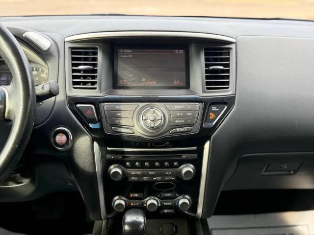 2015 Nissan Pathfinder SV