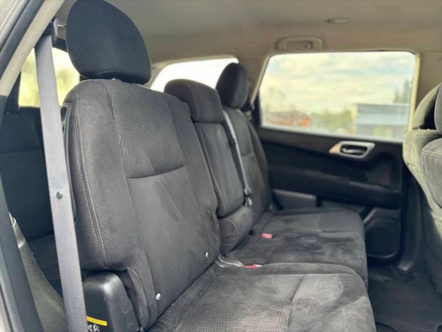 2015 Nissan Pathfinder SV