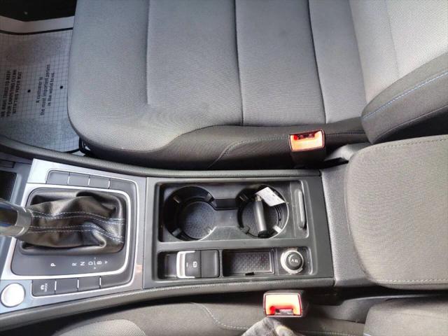 2016 Volkswagen e-Golf SE