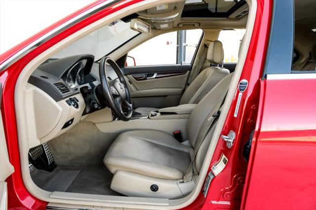 2011 Mercedes-Benz C-CLASS C 300 Luxury