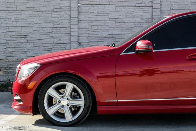 2011 Mercedes-Benz C-CLASS C 300 Luxury