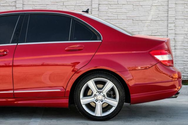 2011 Mercedes-Benz C-CLASS C 300 Luxury