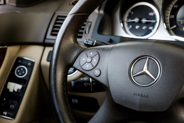 2011 Mercedes-Benz C-CLASS C 300 Luxury